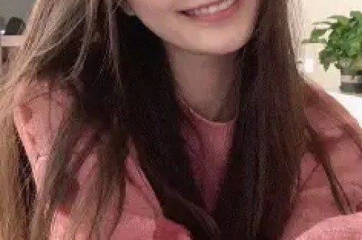网红摊主鹅腿阿姨塌房后更多黑料被曝光儿子天天开豪车游玩
